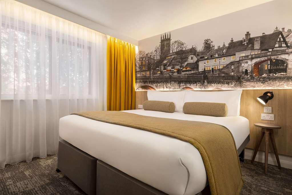 Super 8 By Wyndham Durham Hotel Стая снимка