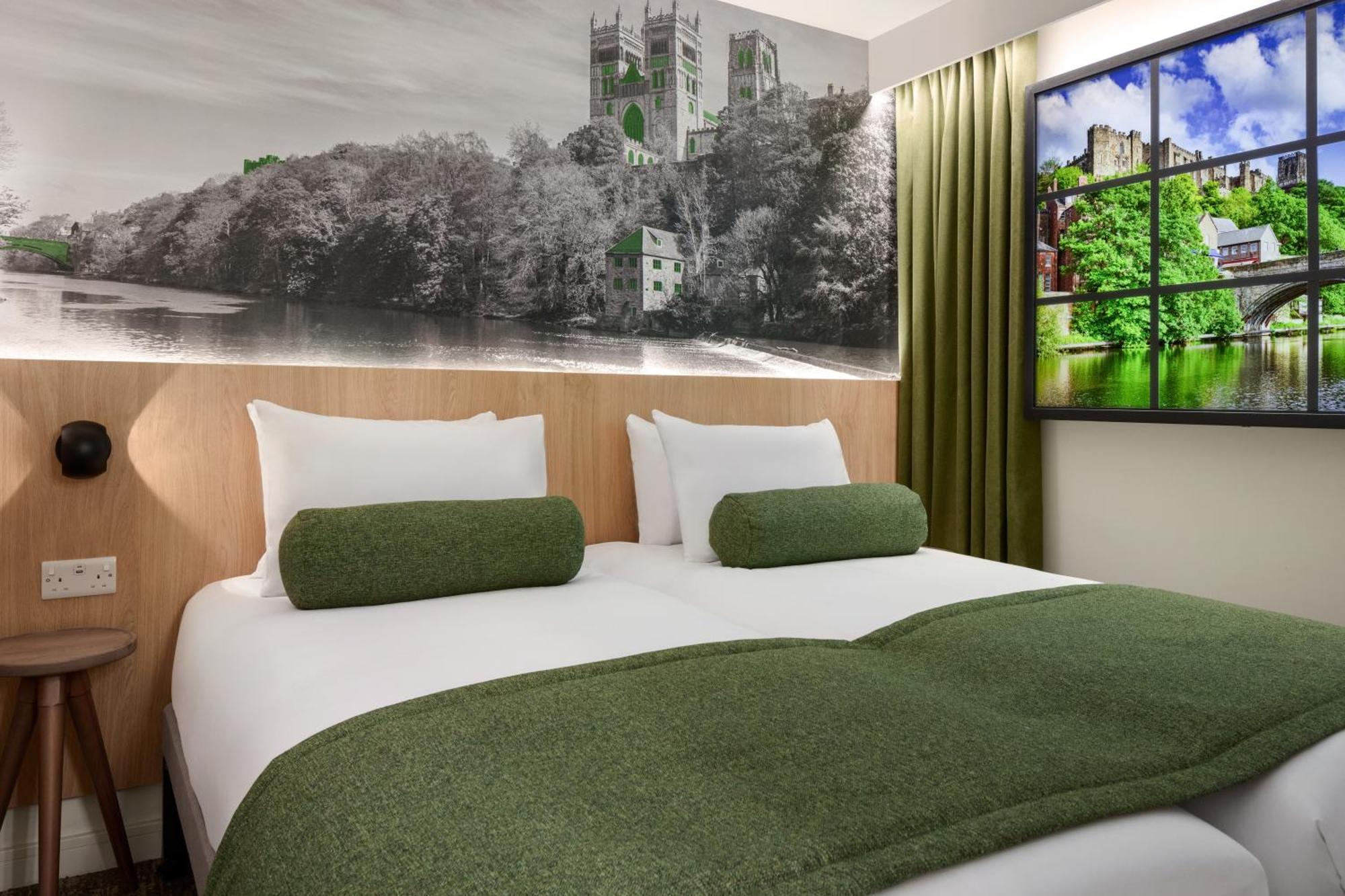 Super 8 By Wyndham Durham Hotel Екстериор снимка